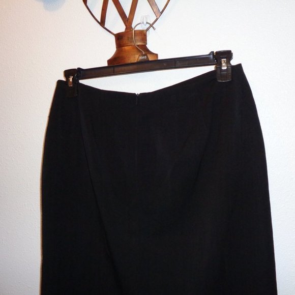 G Signature Black Skirt Size 12 NWT - Picture 9 of 10